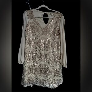 Elegant Gold Long Sleeve Dress